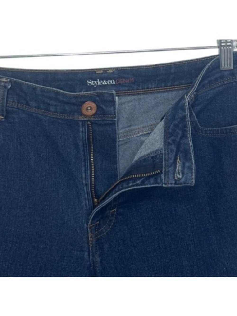 Style & Co Dark Wash Denim Skimmer Shorts Rolled Cuffs Size 16 Blue - Picture 3 of 6